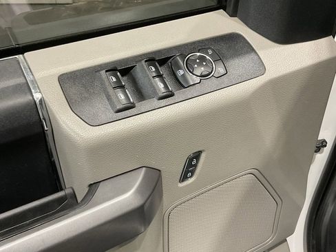 Used 2021 Ford F250 XLT w/ FX4 Off-Road Package image 7