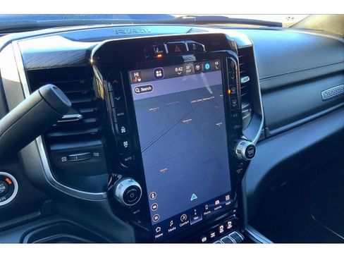 Used 2024 RAM 2500 Laramie w/ Night Edition image 7