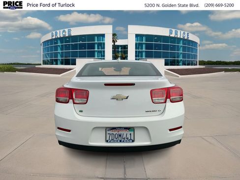 Used 2015 Chevrolet Malibu LT w/ Power Convenience Package image 6