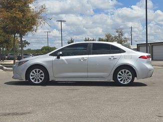 Used 2020 Toyota Corolla LE w/ LE Premium Package FWD video 2
