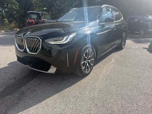 Used 2025 BMW X3 xDrive30i AWD/4WD image 2