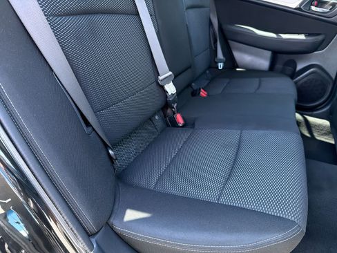 Used 2018 Subaru Outback 2.5i Premium AWD/4WD image 21