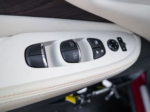 Used 2023 Nissan Murano Platinum w/ Cargo Package image 16