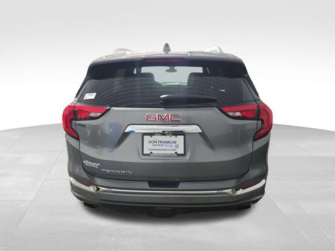 Used 2020 GMC Terrain Denali w/ LPO, Floor Liner Package FWD image 4