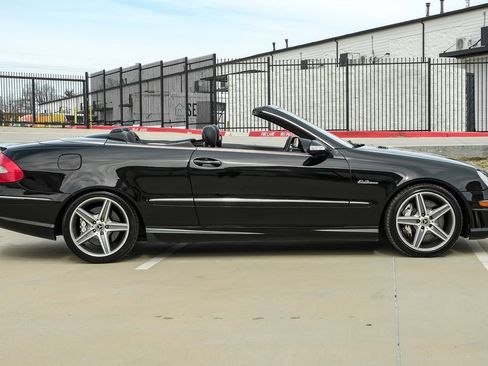 Used 2007 Mercedes-Benz CLK 63 AMG Cabriolet image 15