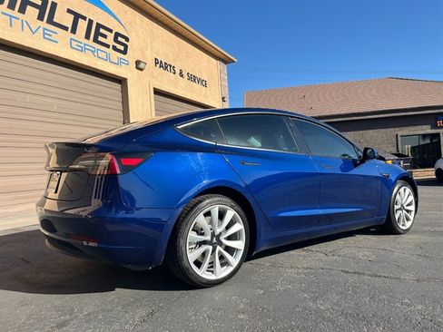 Used 2018 Tesla Model 3 Long Range RWD image 32