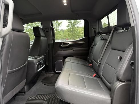 Used 2025 Chevrolet Silverado 1500 LTZ w/ LTZ Convenience Package II AWD/4WD image 13