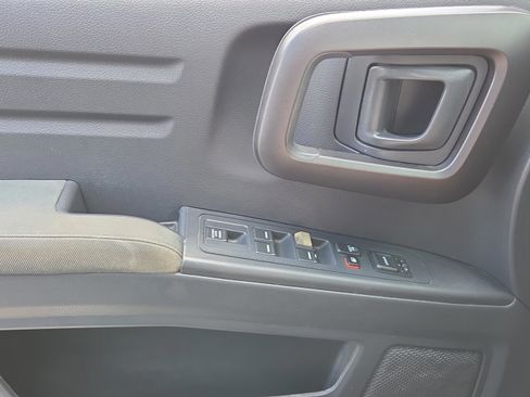 Used 2013 Honda Ridgeline Sport image 16