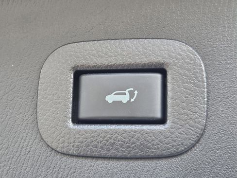 Used 2023 INFINITI QX80 Premium Select w/ All-Season Package RWD image 11