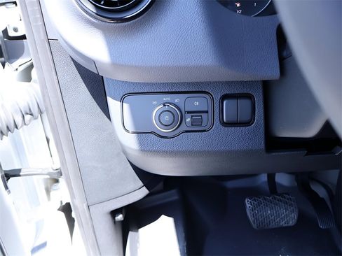 Used 2024 Mercedes-Benz Sprinter 3500 image 45