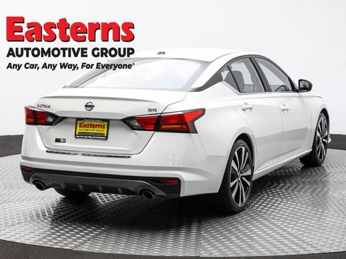 Used 2022 Nissan Altima 2.5 SR FWD image 5