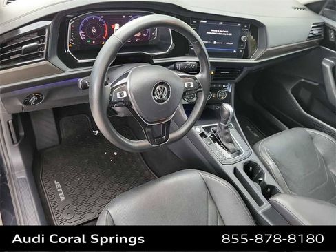 Used 2019 Volkswagen Jetta SEL Premium image 10