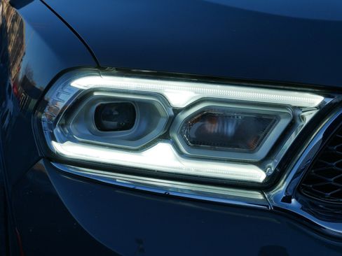 Used 2022 Dodge Durango SXT image 16