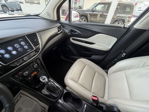 Used 2017 Buick Encore Premium image 19