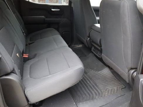 Used 2022 Chevrolet Silverado 1500 Custom AWD/4WD image 16