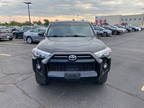 Used 2021 Toyota 4Runner SR5 RWD image 3