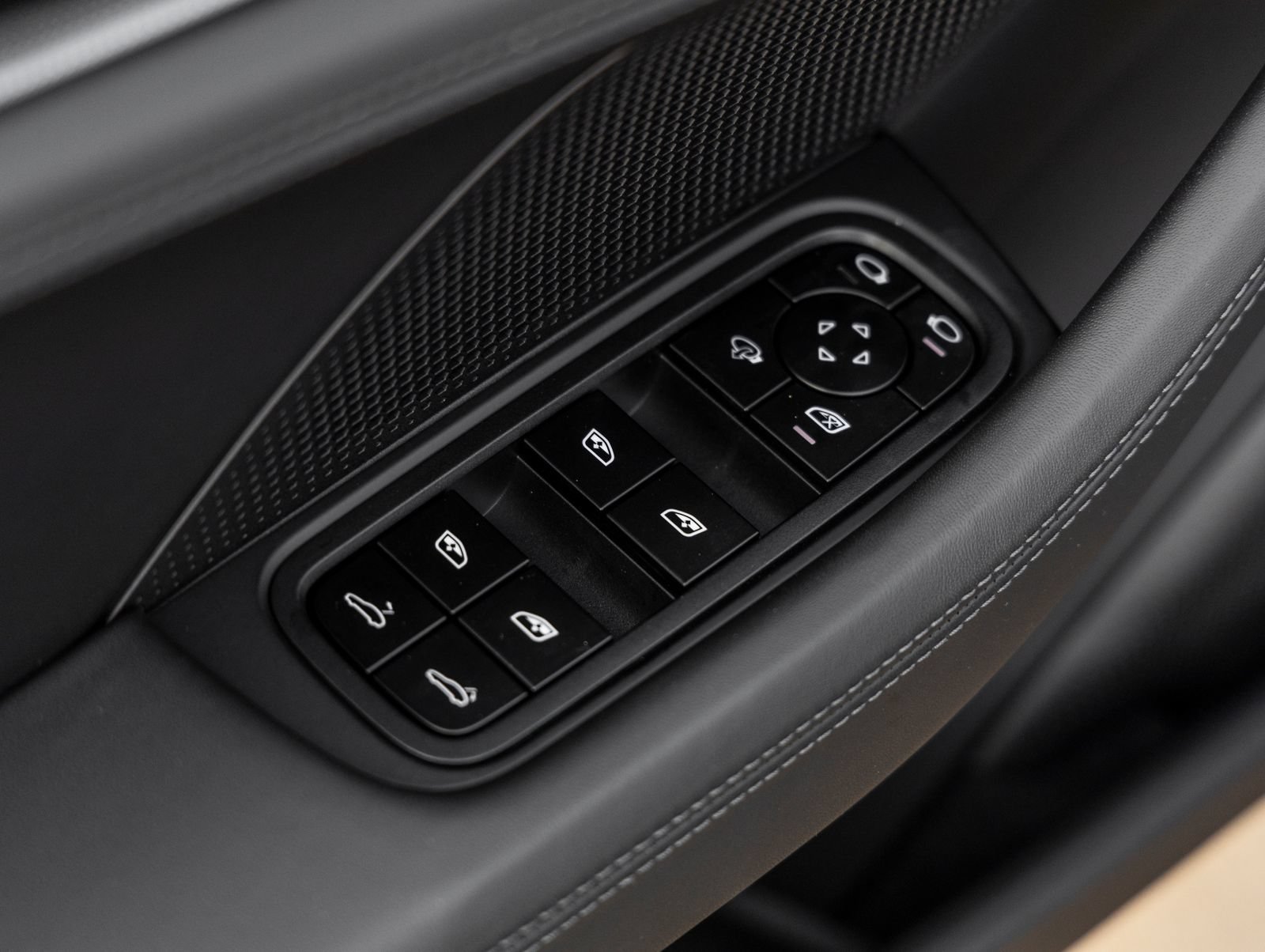 New 2026 Porsche Panamera 4 AWD/4WD image 20