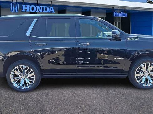 Used 2021 Chevrolet Tahoe High Country w/ Premium Package AWD/4WD image 9