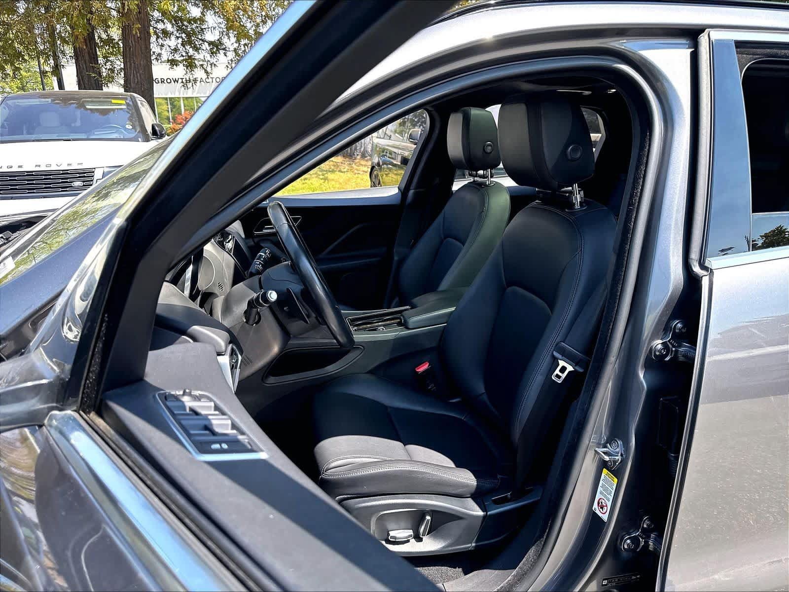 Used 2019 Jaguar F-PACE Premium AWD/4WD image 28