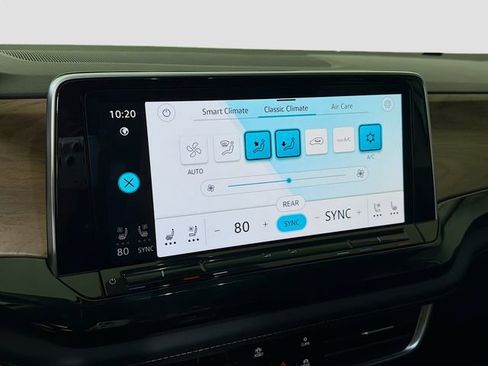 New 2025 Volkswagen Atlas SE image 16