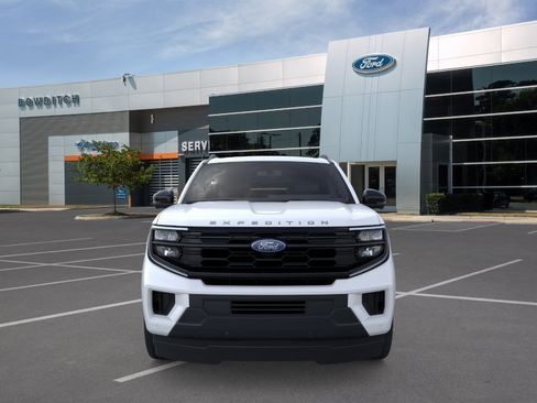 New 2026 Ford Expedition Active AWD/4WD image 6