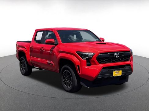 Used 2024 Toyota Tacoma TRD Sport RWD image 2