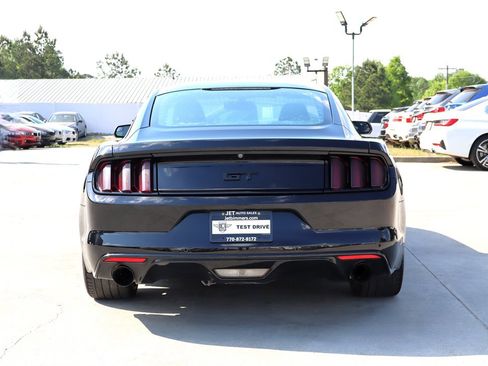 Used 2017 Ford Mustang GT w/ GT Performance Package RWD image 6