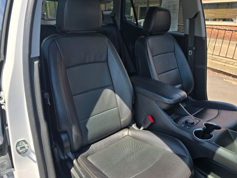 Used 2019 GMC Terrain SLT AWD/4WD image 12