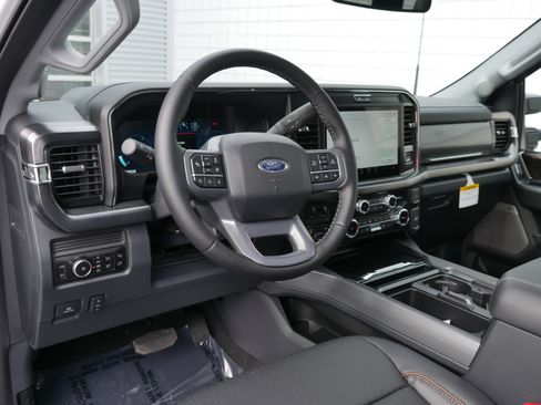 New 2026 Ford F350 Lariat w/ Lariat Ultimate Package image 4