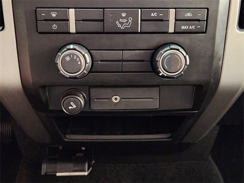 Used 2012 Ford F150 XLT image 18