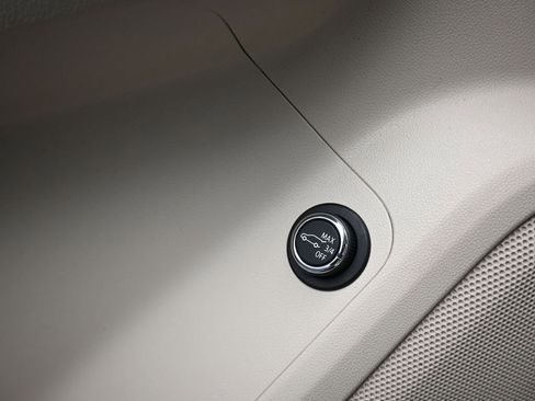 Used 2020 GMC Acadia Denali w/ Trailering Package image 11