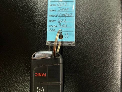 Used 2019 Jeep Compass Limited image 39