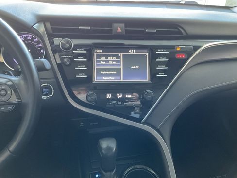 Used 2018 Toyota Camry SE image 15