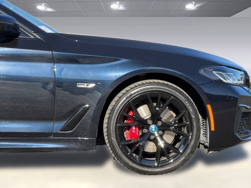 Used 2023 BMW 530e w/ Executive Package image 34
