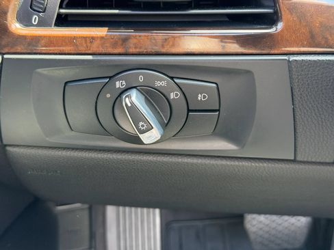 Used 2013 BMW 328i Convertible RWD image 40