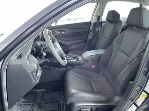 Used 2024 Honda Accord EX image 18