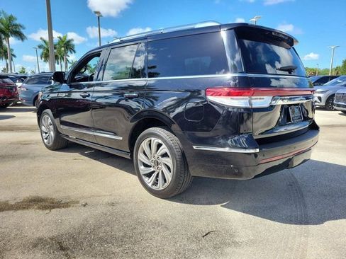 Certified 2023 Lincoln Navigator Reserve AWD/4WD image 4