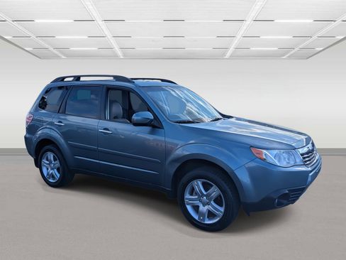 Used 2010 Subaru Forester 2.5X Limited image 7