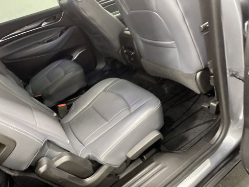 Used 2018 Buick Enclave Essence image 22