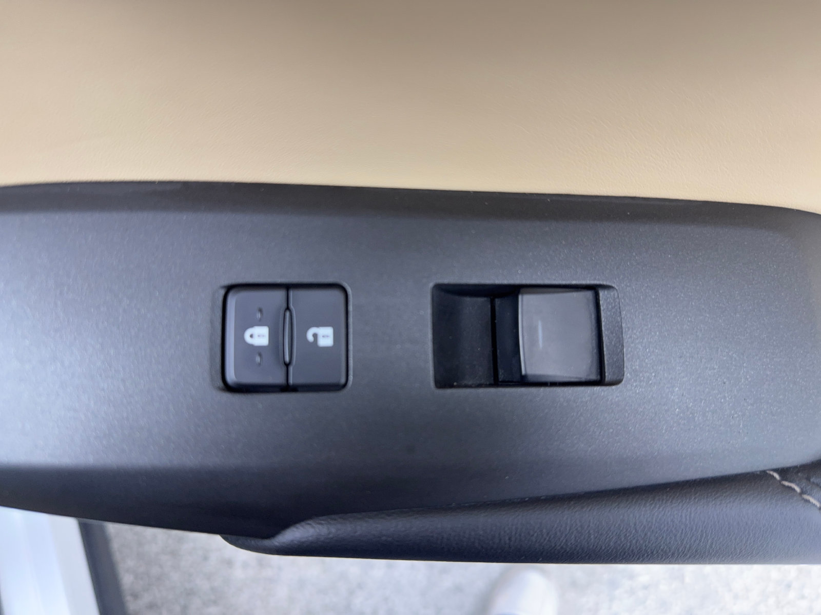 Used 2016 Lexus NX 200t FWD w/ Premium Package image 32