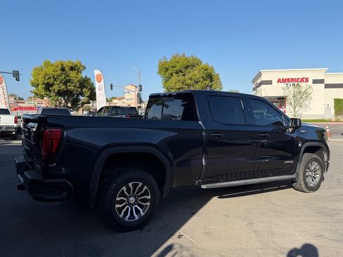 Used 2022 GMC Sierra 1500 AT4 w/ AT4 Premium Package AWD/4WD image 8