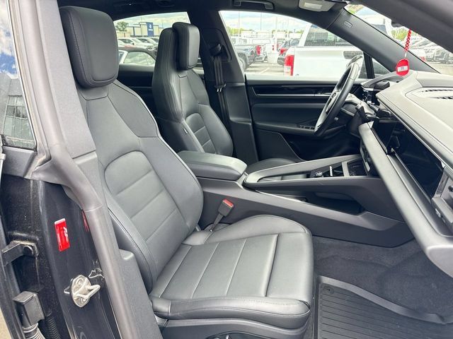 Used 2024 Porsche Macan 4 Electric AWD/4WD image 25