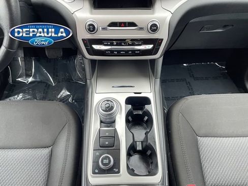 Used 2023 Ford Explorer XLT AWD/4WD image 14