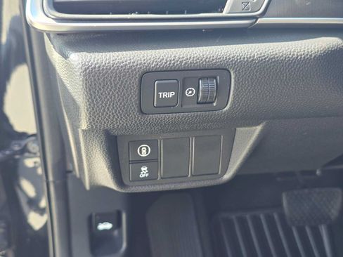 Used 2018 Honda Accord LX image 24