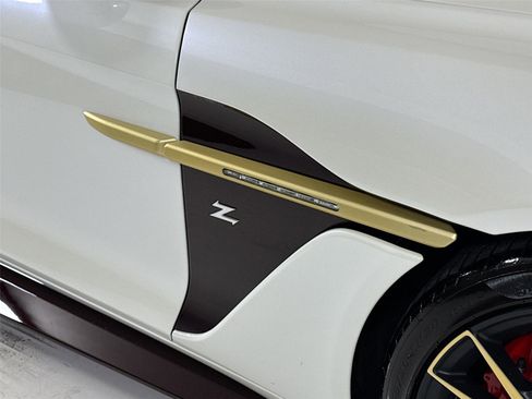 Used 2019 Aston Martin Vanquish Zagato RWD image 36