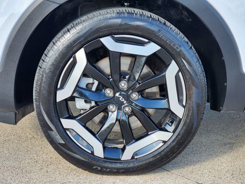 Used 2025 Kia Telluride S image 20