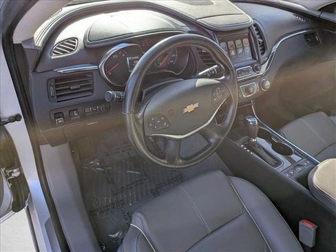 Used 2015 Chevrolet Impala LTZ FWD image 10