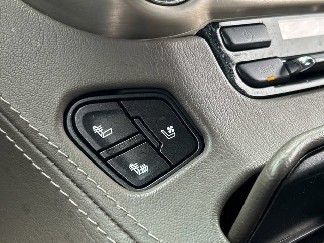 Used 2019 GMC Yukon XL Denali w/ Denali Ultimate Package AWD/4WD image 52