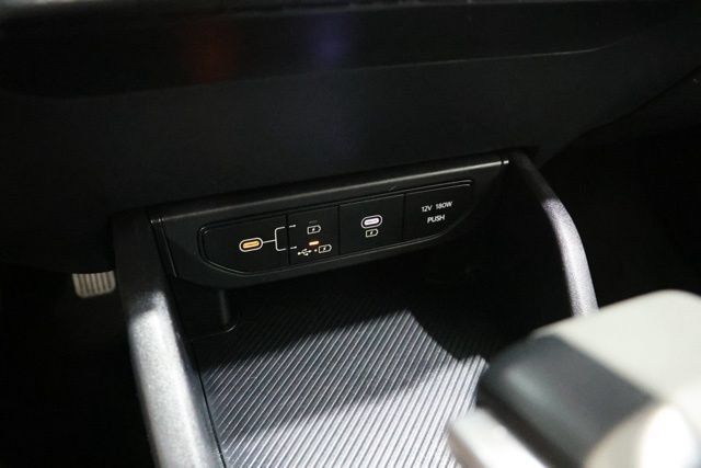 Used 2025 Kia K4 FWD image 27