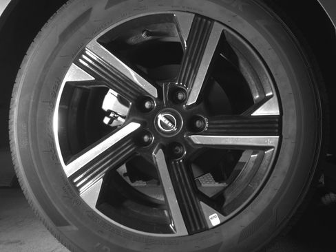 Used 2025 Nissan Sentra SV image 15